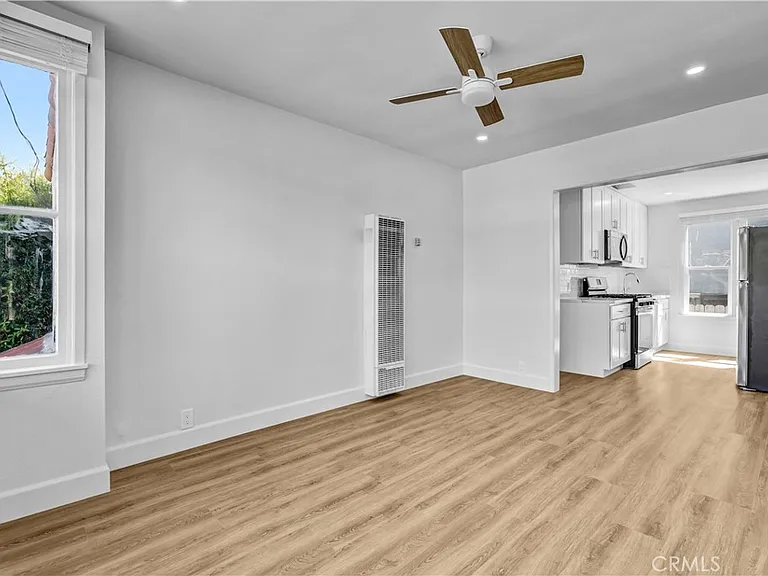 200 Avenida Monterey — Photo 7