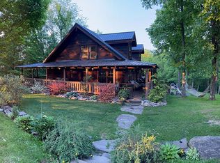 1347 Mount Morris Rd, Waynesburg, PA 15370