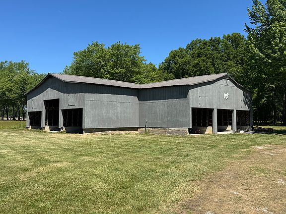 2nd image of 2470 Matts Hollow Rd #2
