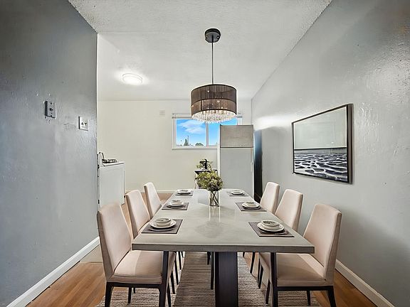 5th image of 7123 Holly St #11427208