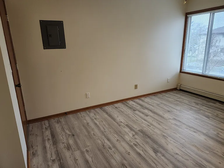 4812-24 N 104th St #6 — Photo 25