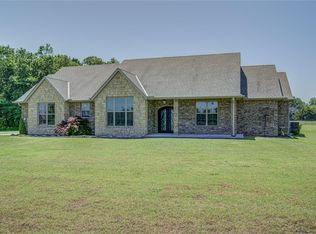 1576 Hartshorne Rd, Goldsby, OK 73093
