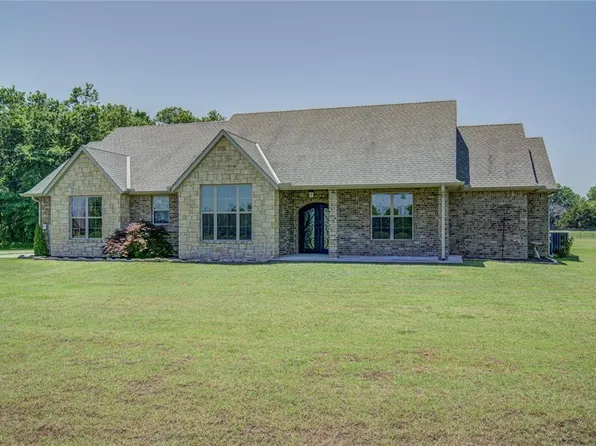 1576 Hartshorne Rd, Goldsby, OK 73093