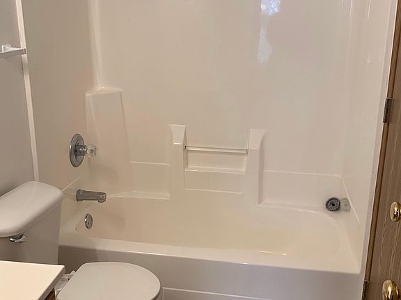 3rd image of 2405 Berkshire Dr APT 12