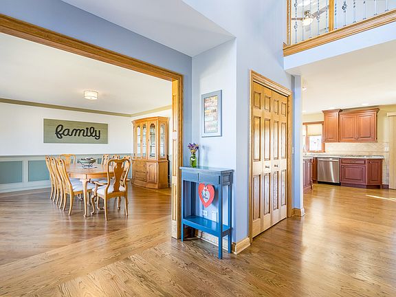 5th image of 8103 Wheatfield Dr