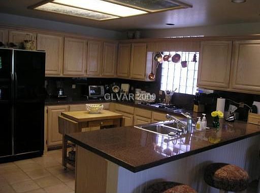 3rd image of 3346 Brookfield Dr