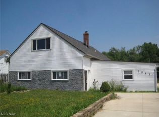 2045 Clague Rd, Westlake, OH 44145