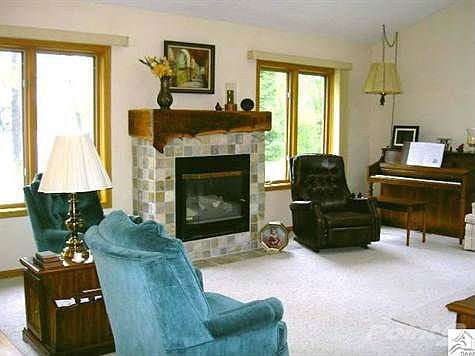 3rd image of 89755 Close Lake Ln
