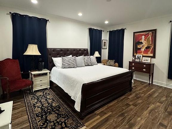 4th image of 1112 Blair Farm Parkway