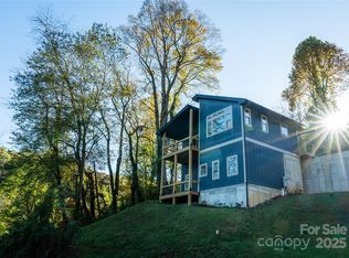 156 Burma Rd, Waynesville, NC 28786