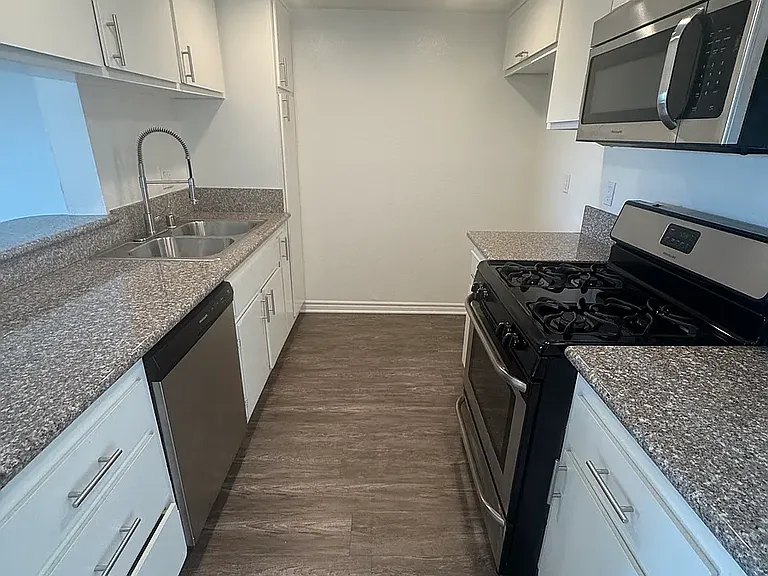 Park ridge apartments — Photo 10
