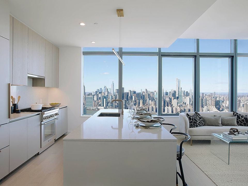 1st image of 3 Court Sq APT 5612
