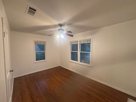 5th image of 2806 E 22nd St