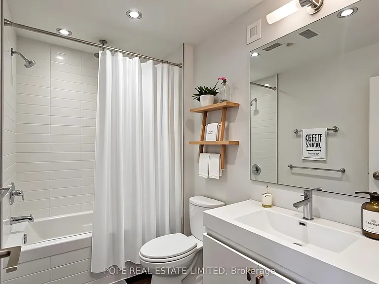 427 Crawford St #4 — Photo 4