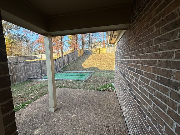2nd image of 10470 Redmond Dr