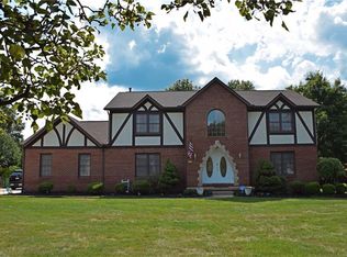 457 Aintree Dr, Munroe Falls, OH 44262