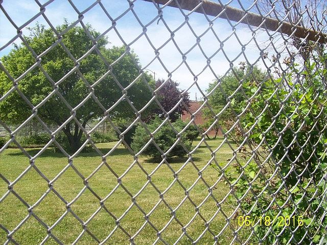 2nd image of 1123 W 99th St