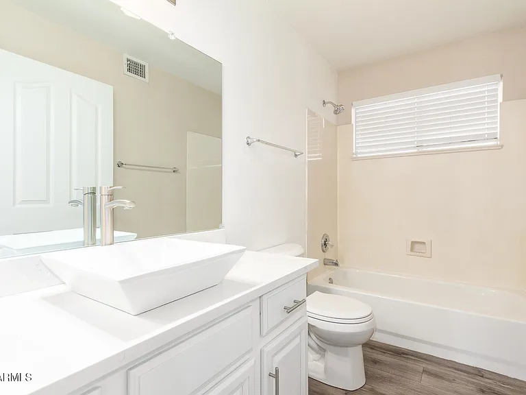 12545 W Cambridge Ave — Photo 18