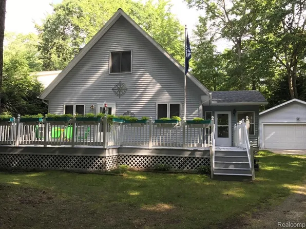 9058 W Chippewa Trl, Shelby, MI 49455