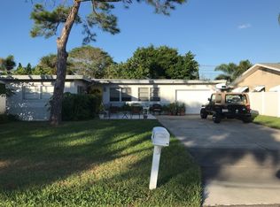16215 1st St E, Redington Beach, FL 33708