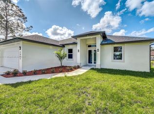 2807 40th St W, Lehigh Acres, FL 33971