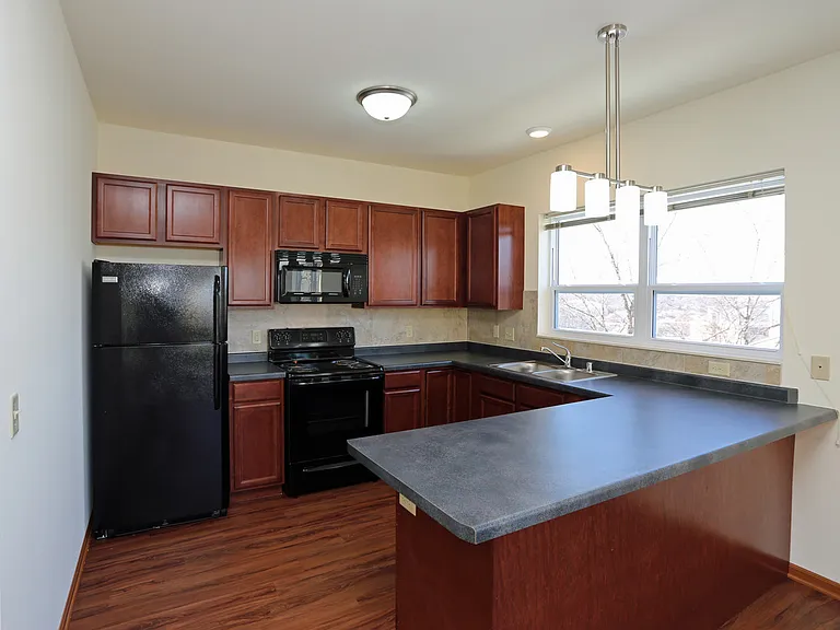 Granite Ridge Apartments — Photo 21