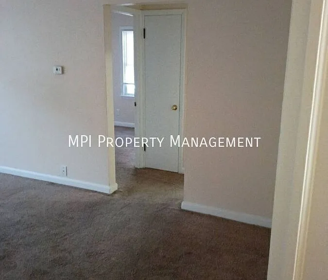 316 N 75th St #6 — Photo 22