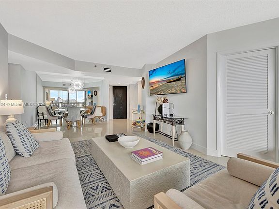 5th image of 1000 Island Blvd #3005
