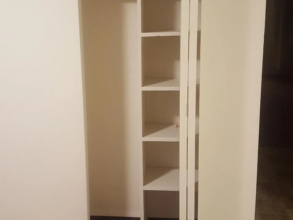 Kitchen pantry