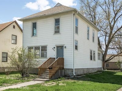 232 7th St, West Des Moines, IA, 50265