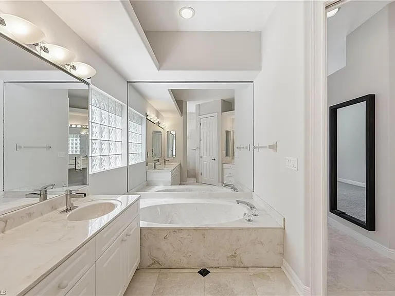 25820 Creekbend Dr — Photo 18
