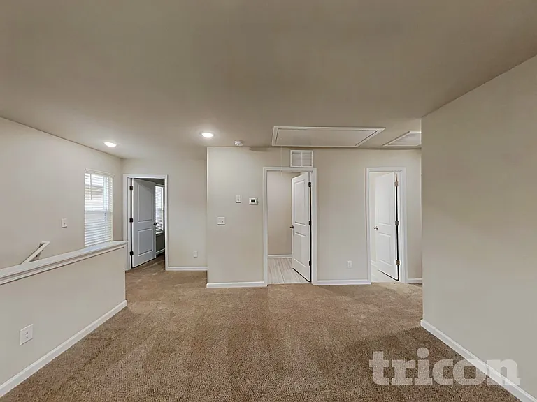 126 Spring Knoll Dr — Photo 16