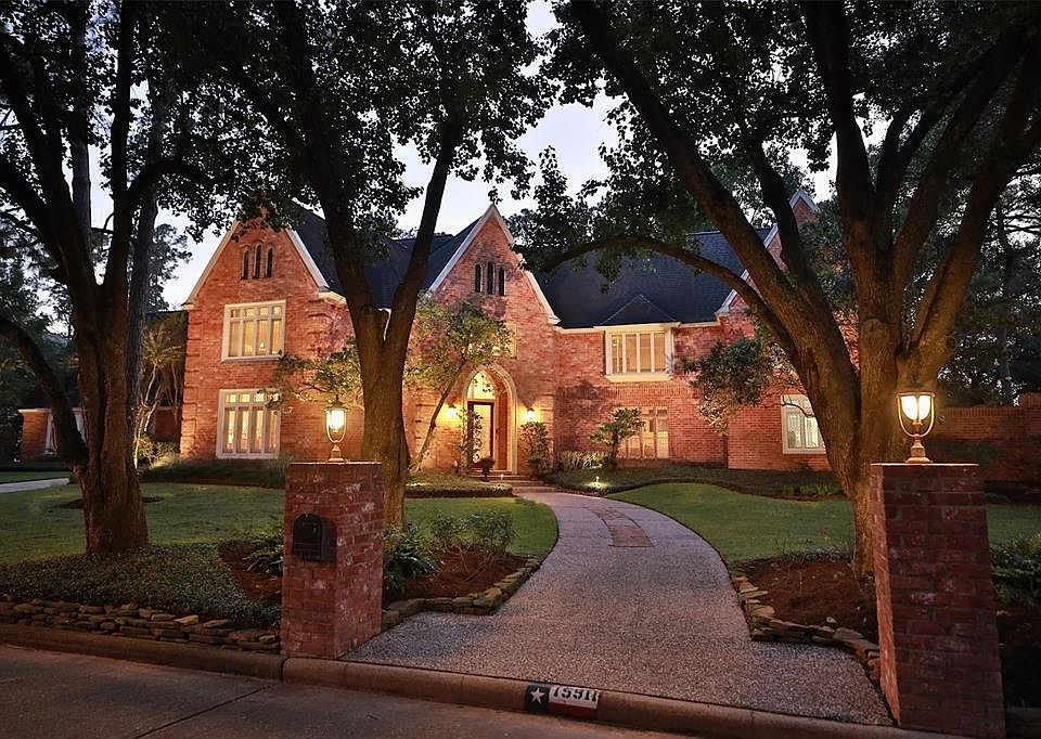 STUNNING CUSTOM HOME WITH A EUROPEAN FLAIR