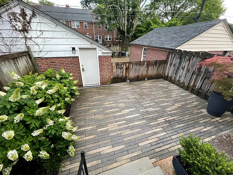 203 Hopkins Rd — Photo 18