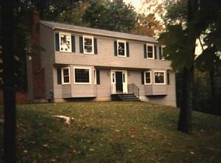 3 Kelly Ct, Newtown, CT 06482