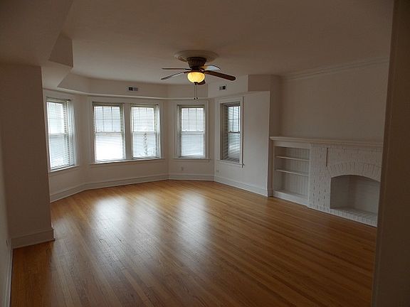 3rd image of 1510 W Olive Ave APT 2