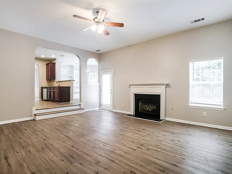 4940 Hopewell Manor Dr — Photo 5
