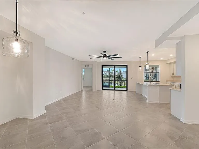 5624 Summit Pointe Cir #104 — Photo 7