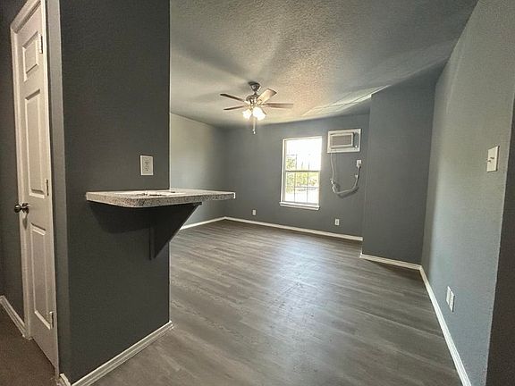3rd image of 4426 N Hein Rd #2