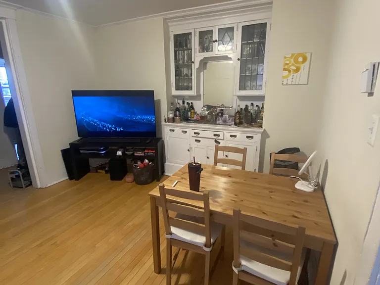 351 Elgin St #B — Photo 12