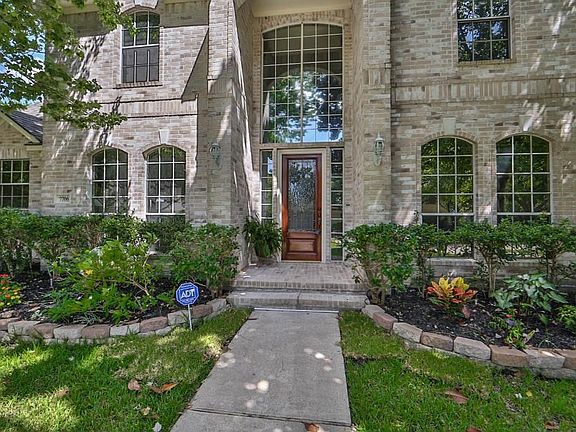 3rd image of 7706 River Garden Dr