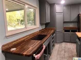 13 Ridgewood Dr, Morgans Pt Resort, TX 76513