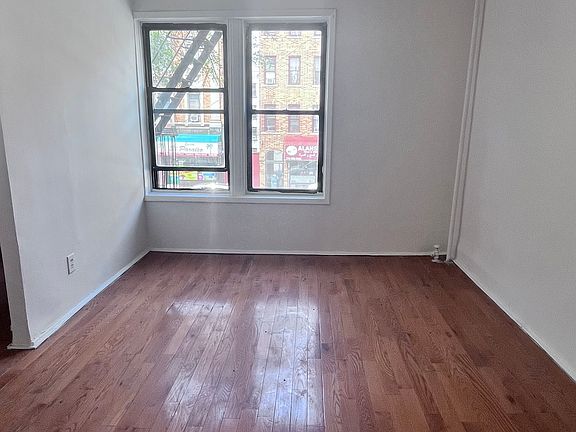 3rd image of 25-29 Steinway St #2A