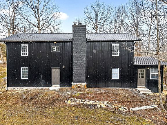 3rd image of 9388 Harrison Ferry Rd