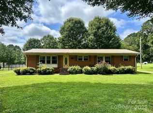 518 S Oak Ridge Rd, Oakboro, NC 28129