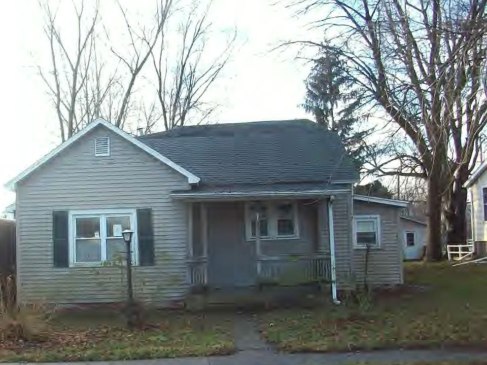 621 E Main St, Hoopeston, IL 60942 Zillow