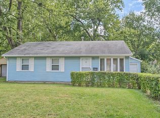 1310 Garden Hills Dr, Champaign, IL