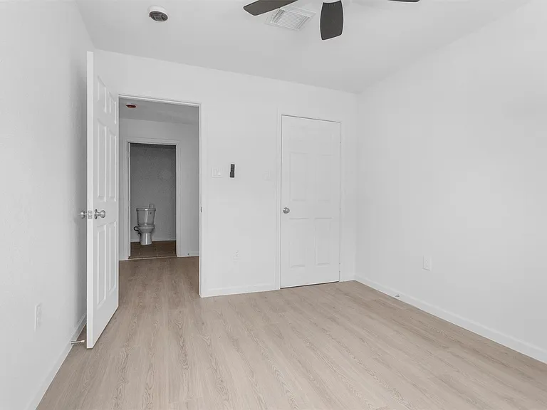 16016 Green Manor Dr #C — Photo 11