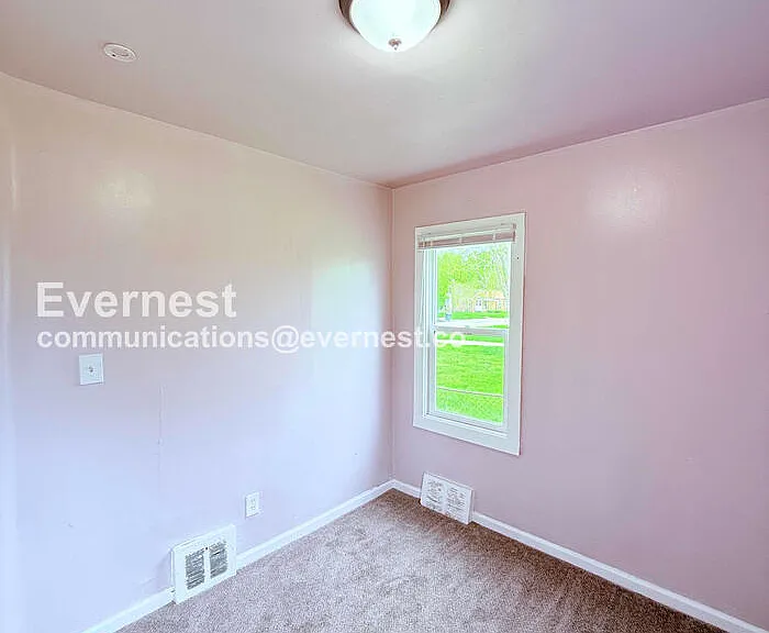 19415 Gable St — Photo 19