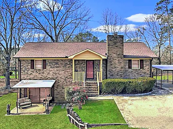 1715 Durst Ave E, Greenwood, SC 29649